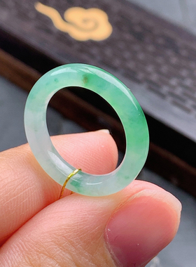 7.8号缅甸天然A货翡翠 T753 内径15/3.3/3mm冰胶晴底飘绿戒指细条