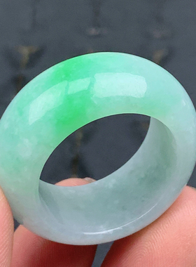 31号缅甸天然A货翡翠，冰润飘阳绿轮胎戒指扳指