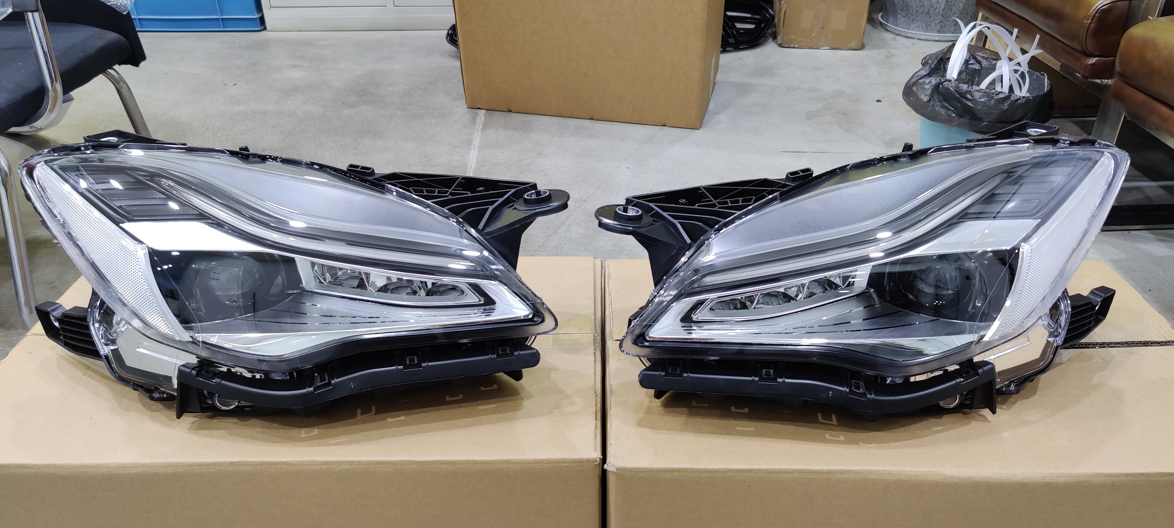 玛莎拉蒂总裁新款led前大灯总裁 矩形总成 尾灯 新款矩形大灯