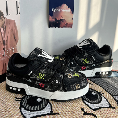 板鞋美式高街黑色鞋子男百搭潮鞋 ins新款面包鞋增高情侣休闲鞋女