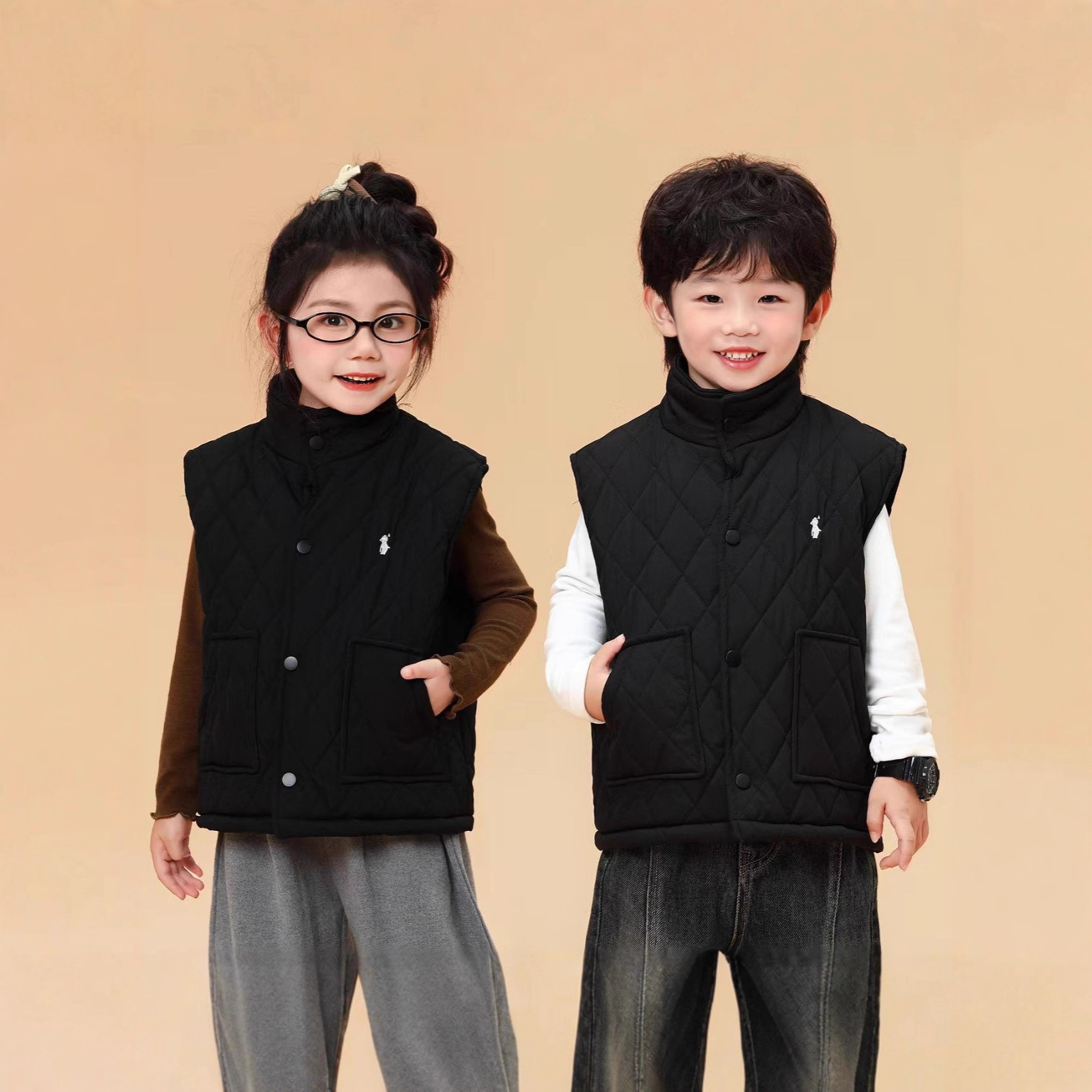 儿童马甲2024秋冬新款男童刺绣潮牌休闲菱格加绒棉背心小外套冬装
