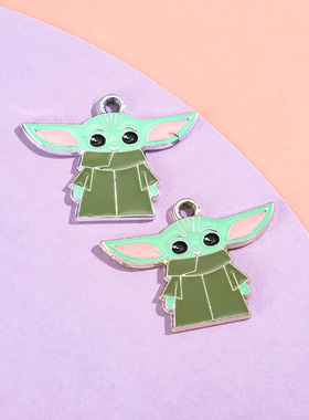 卡通星球大战配饰挂件曼达洛人小吊坠滴油款合金配件diy手链服饰