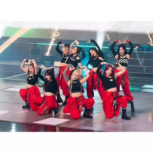 女团kepler同款爵士舞舞台演出服学生成人运动会韩国打歌街舞服装