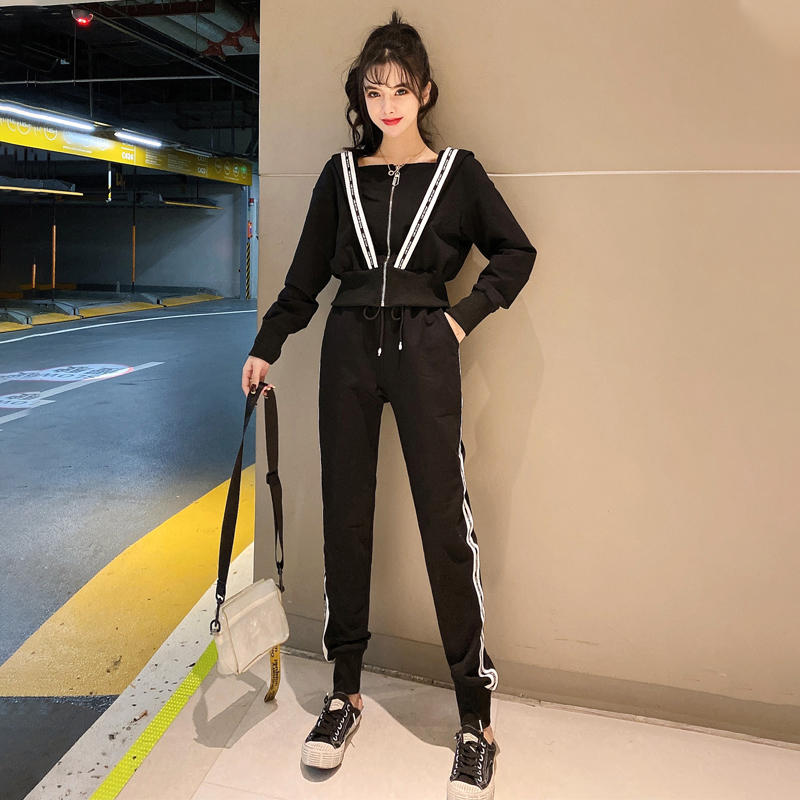 休闲修身俏皮连帽卫衣运动套装