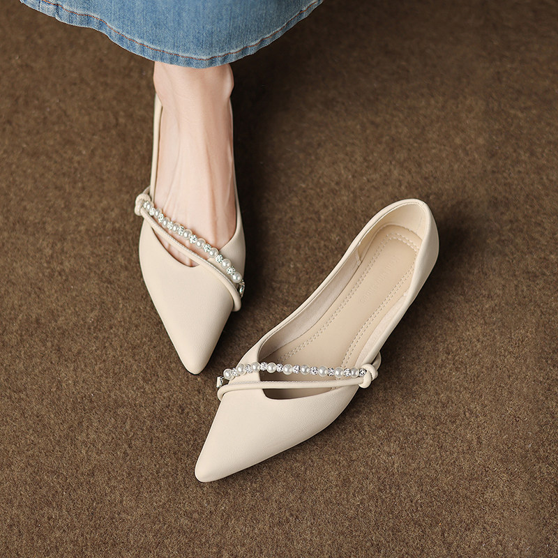 羊皮小香风尖头平底单鞋女2026春新款配裙子法式浅口软底绝美瓢鞋