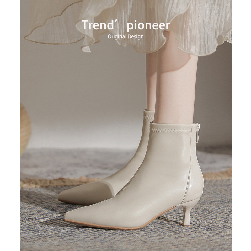2026新款春秋单靴小跟法式白色高跟短靴女细跟瘦瘦靴尖头秋冬女鞋