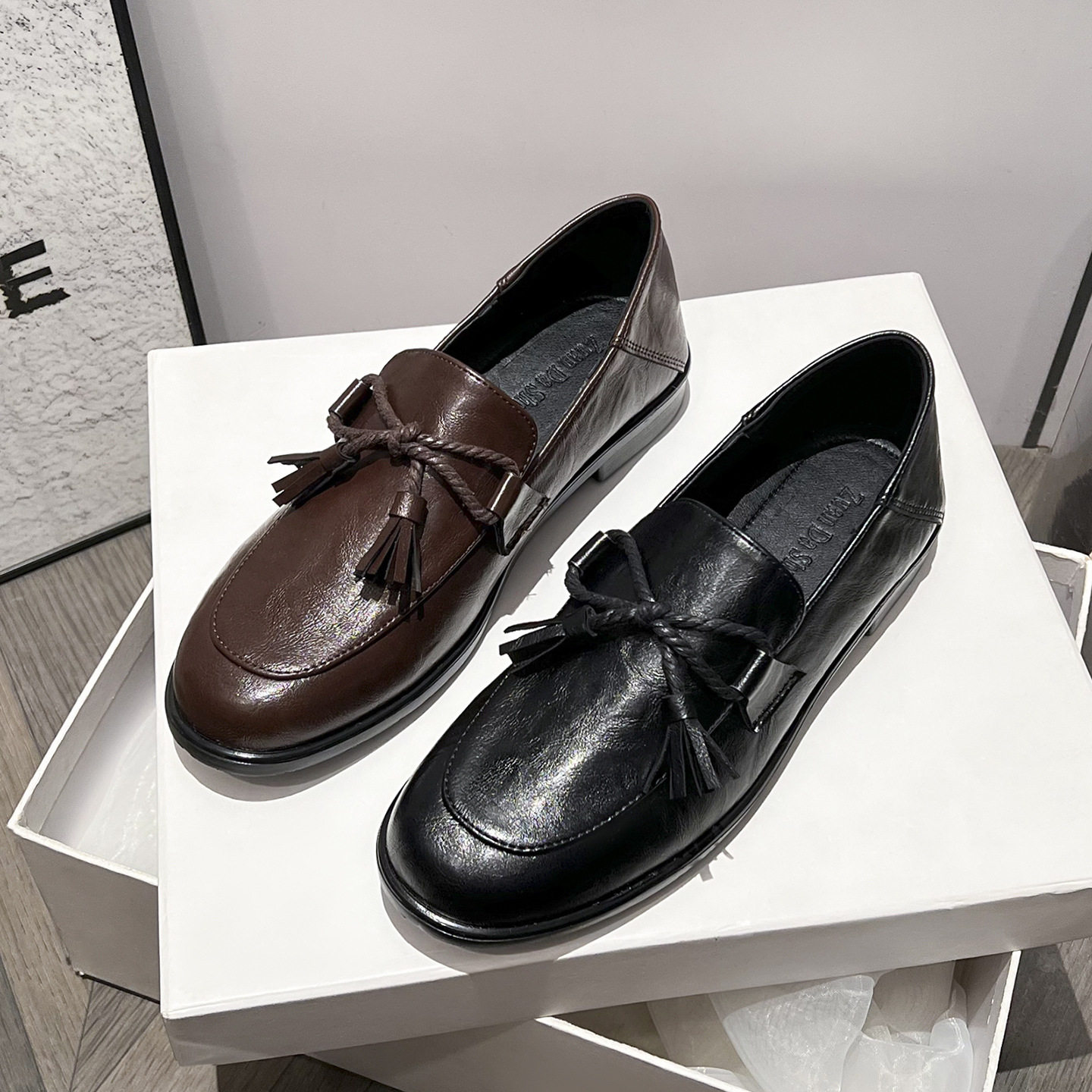 复古系带流苏英伦风小皮鞋学院风黑色乐福鞋女粗跟大码女鞋41—43,女鞋,乐福鞋（豆豆鞋）,淘宝优惠券,粉丝福利购,淘宝优惠卷