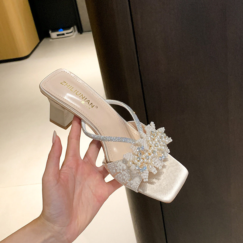 法式高跟凉鞋女水钻2026夏季新款韩版方头粗跟凉拖鞋仙女风女鞋