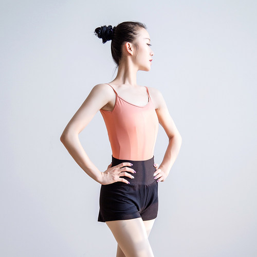 viyon舞未央翻边喇叭口平角裤