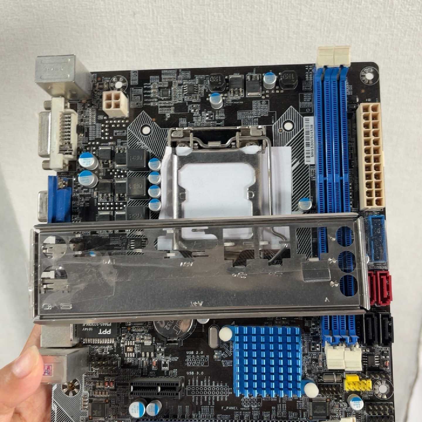 梅捷H81N主板，LGA1150接口，支持DDR3内存，US—议价图片