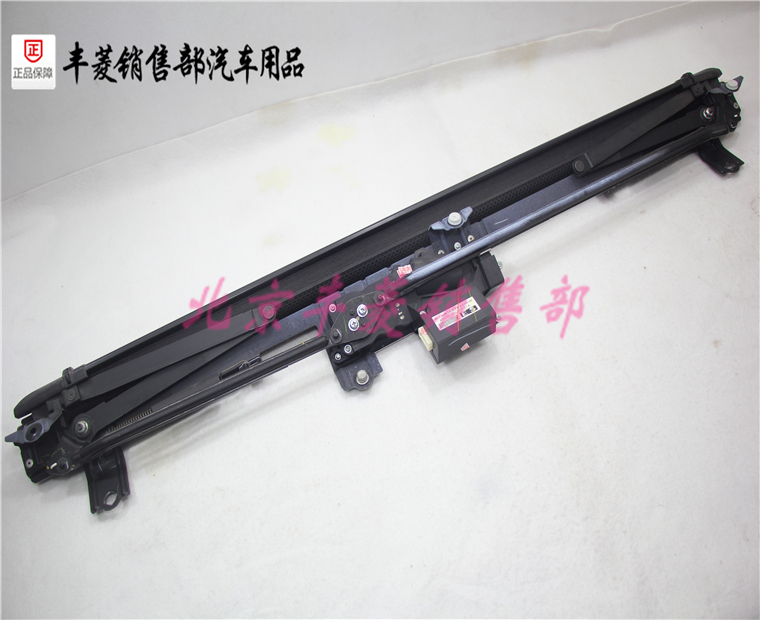 雷克萨斯遮阳帘后风挡