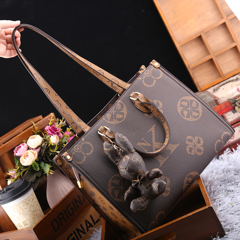 真皮女包2新款大容量斜挎托特包