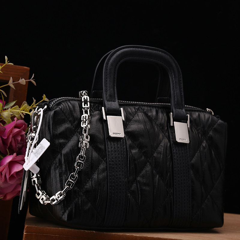 正品真皮女包2025新款时尚菱格链条泡芙手提包头层牛皮百搭斜挎包,箱包皮具/热销女包/男包,小方包,淘宝优惠券,粉丝福利购,淘宝优惠卷