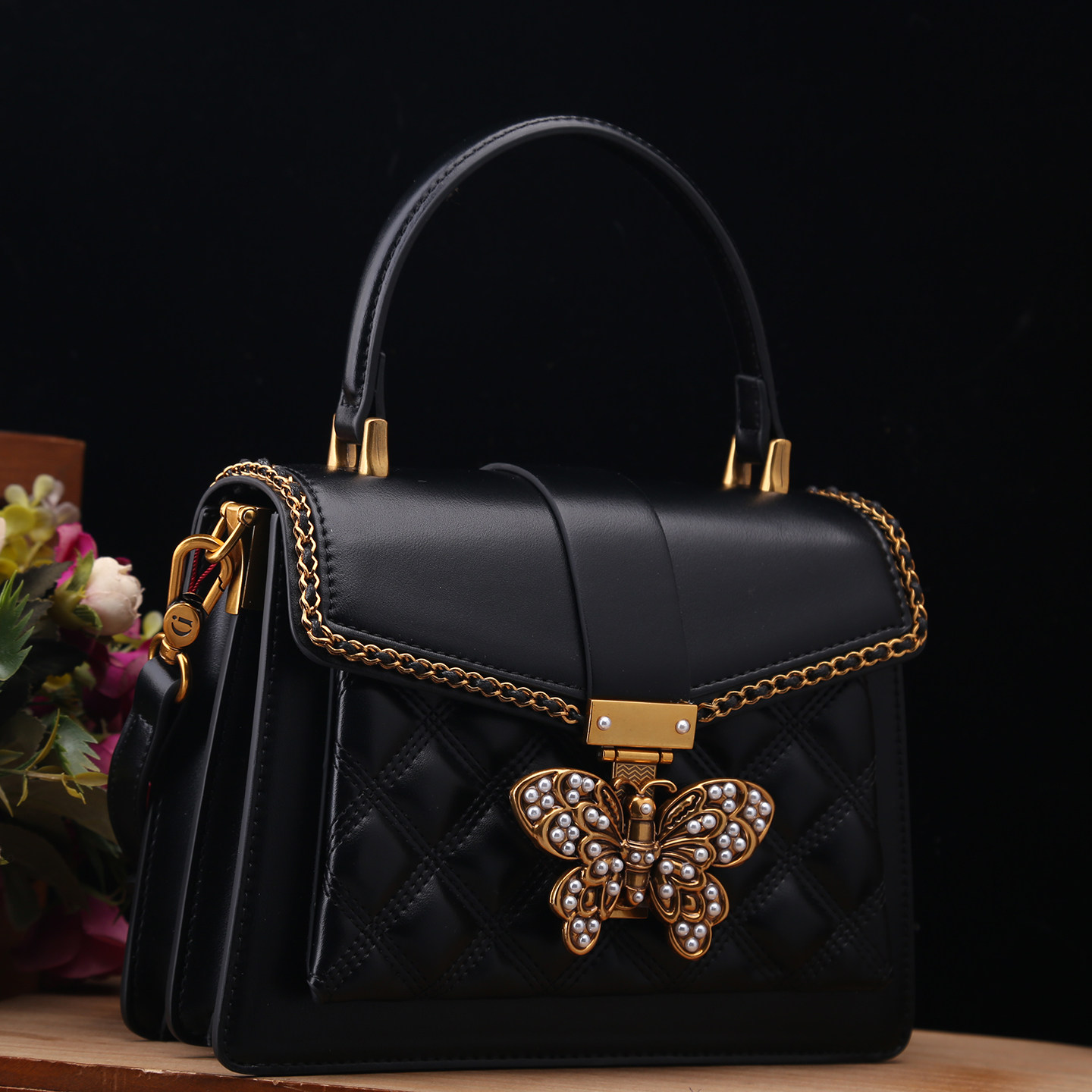 古萨驰正品女包2025新款蝴蝶菱格小方包女黑色斜挎包高级感手提包,箱包皮具/热销女包/男包,小方包,淘宝优惠券,粉丝福利购,淘宝优惠卷