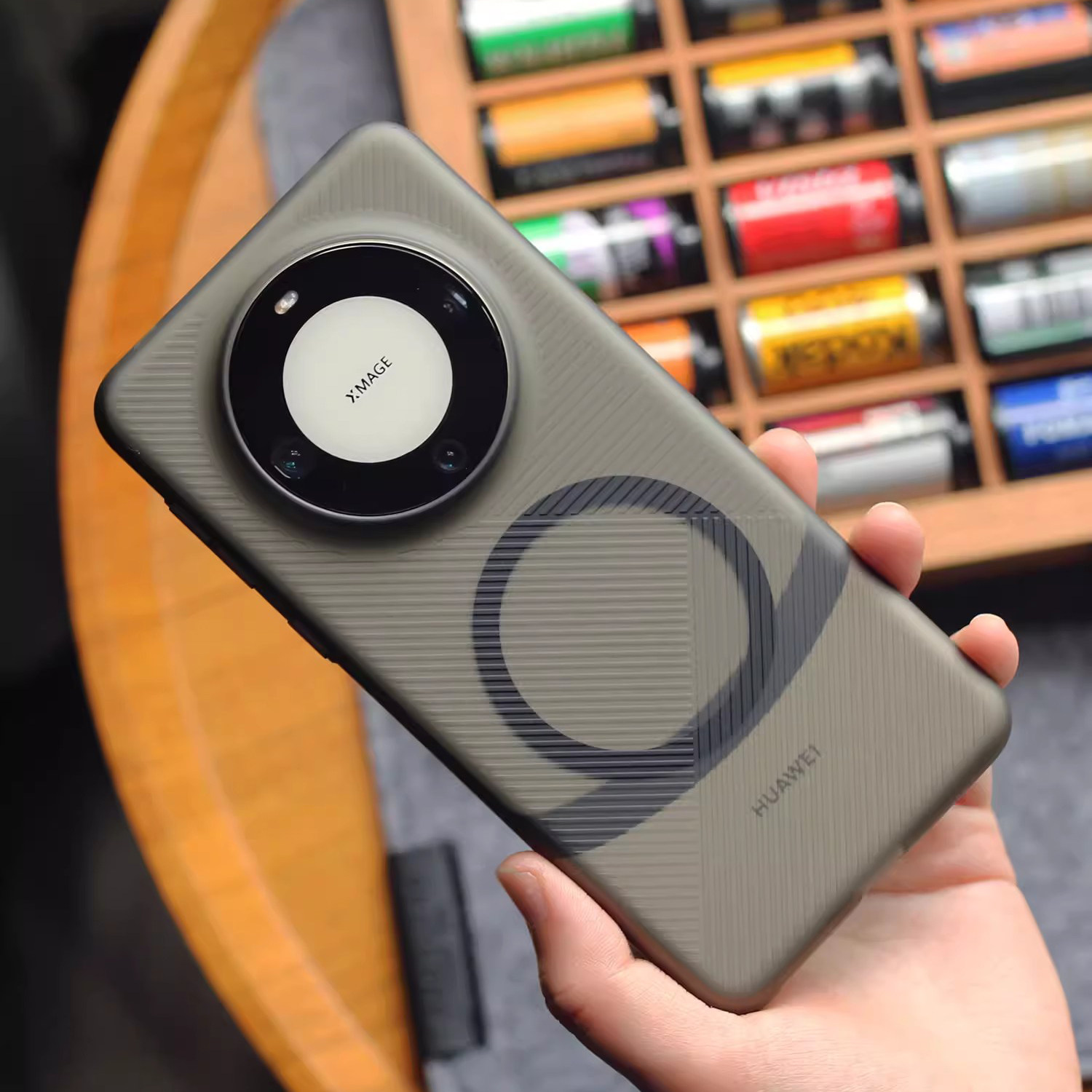 米斯登适用华为Mate60Pro+手机壳超薄磨砂mate70几何纹磁吸保护套防滑条纹散热肤感透明全包硬壳高级男女新款