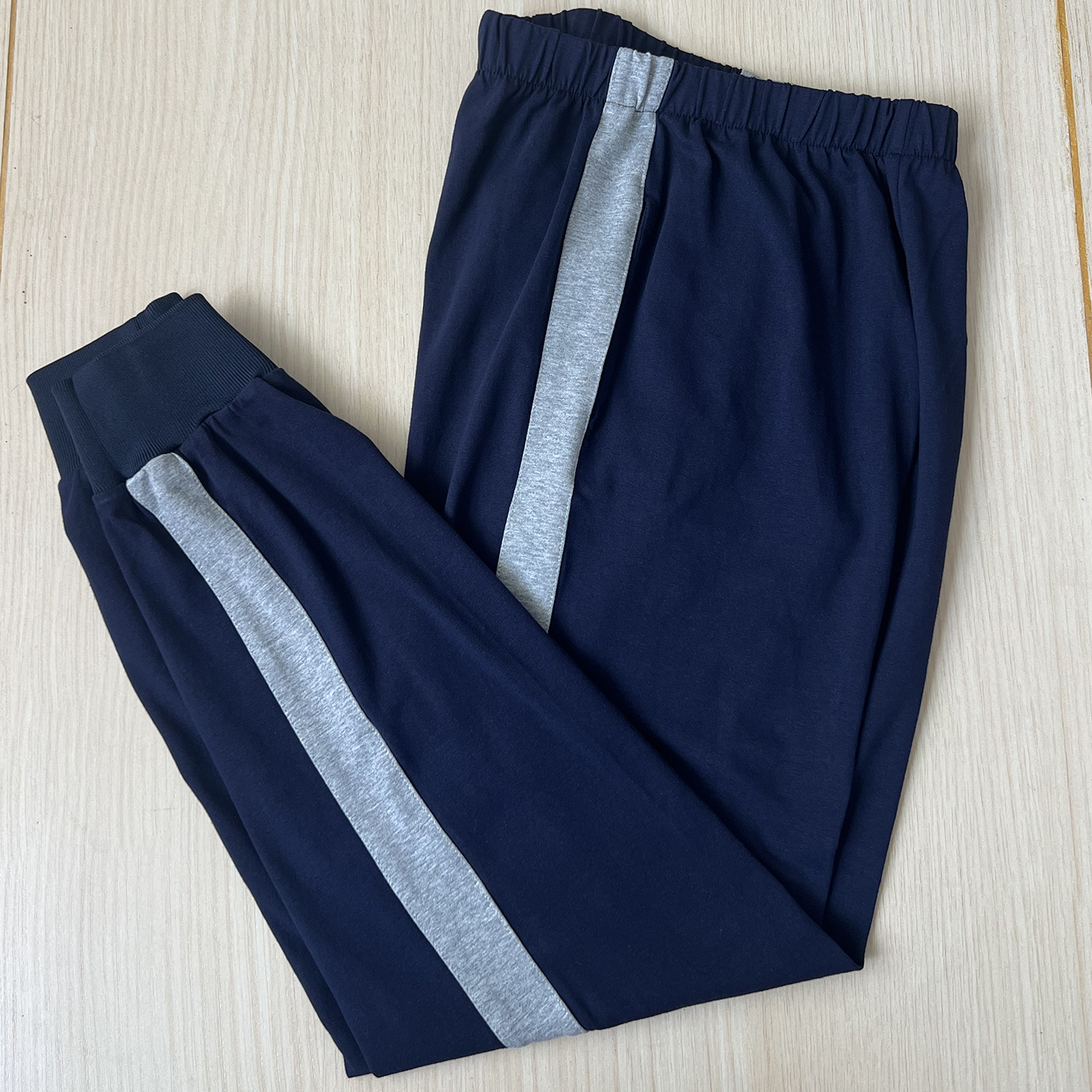 藏蓝收口浅灰宽杠校服裤子可定制