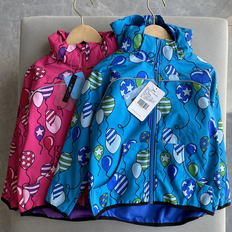 外贸单男童女童可拆帽子户外运动防风加绒保暖儿童软壳冲锋衣外套