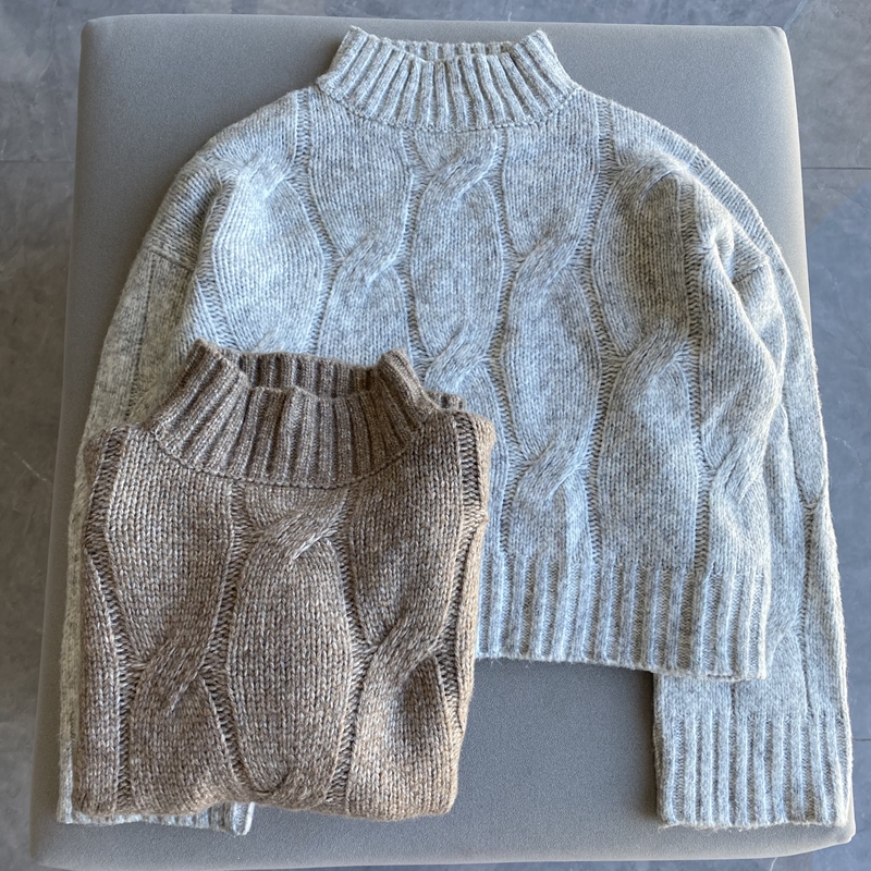 外贸单秋冬装女装女士半高领宽松长袖柔软加厚套头短款针织衫毛衣