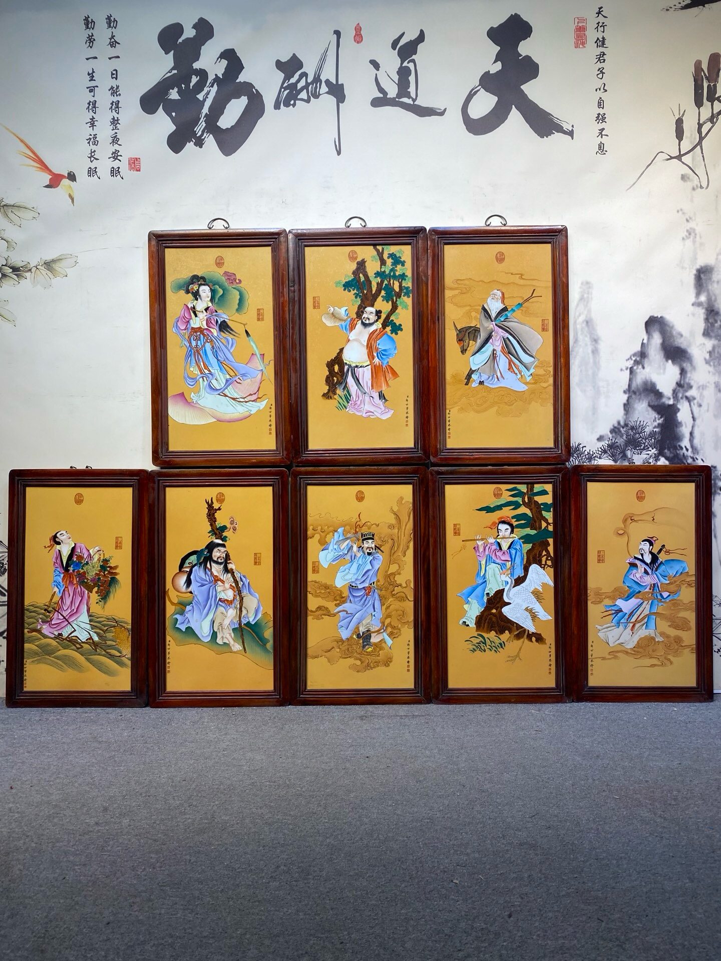 郎世宁作品红木镶瓷板画粉彩人物逍遥八仙挂屏纯手绘陶瓷人物画