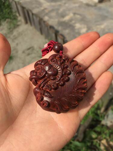 小叶紫檀红木文玩貔貅手把件
