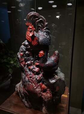 桂林鸡血玉乾坤料黑底红口子收藏大摆件雕刻公鸡全家福血色艳精品