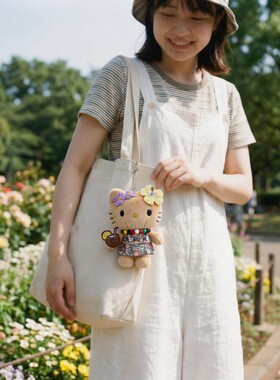 日本官方正品正版黑皮宫古岛联名限定Kitty挂件KT毛绒公仔包挂饰