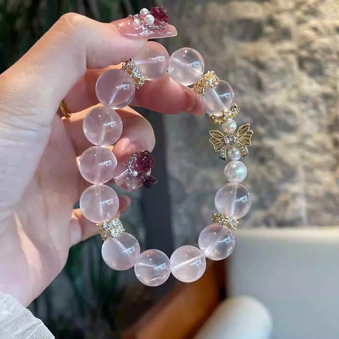 天然粉水晶莫粉幽灵手串贝珠手链本命年转好运仙女手串礼物