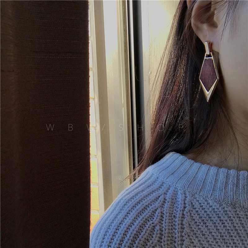 HM Sederhana Logam Bahan Kayu Anting-Anting Anting