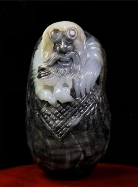 黑白分明苏工雕刻和田玉青花籽料