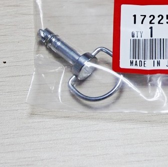 CRF250 CRF450X CR250 XR250 XR650/XR400 CR85空滤盖扣侧板螺丝