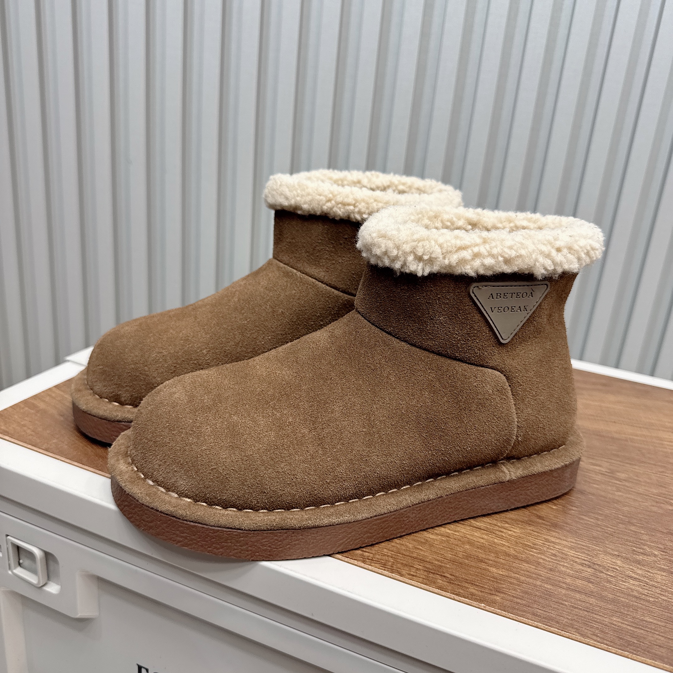 真皮雪地靴女冬季厚底加绒毛毛鞋