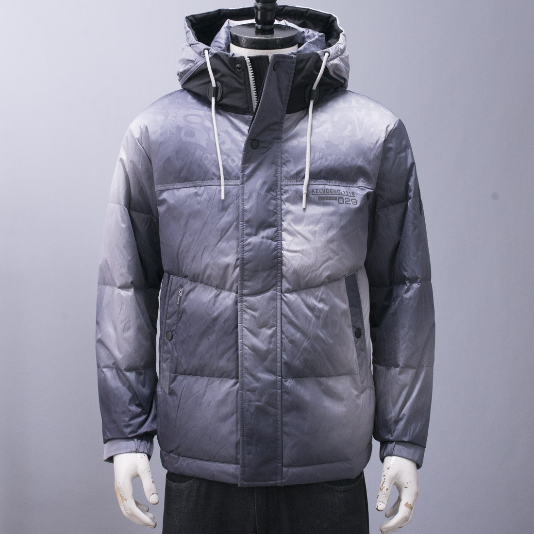 品牌剪标冬季保暖连帽羽绒服外套