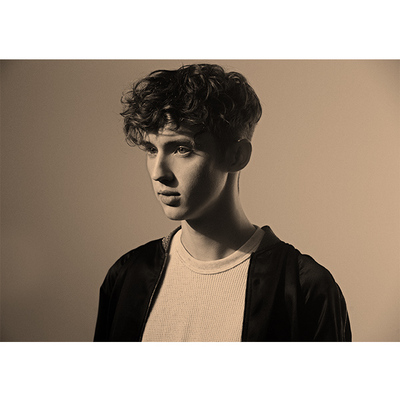 Troye Sivan 特洛耶希文欧美明星牛皮纸海报宿舍装饰画戳爷墙贴画
