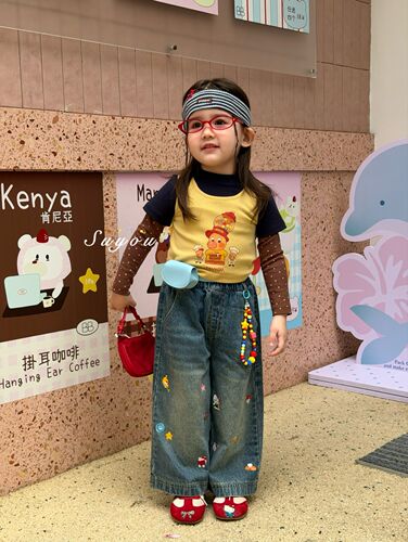 苏右26秋季新款女童卡通印花两件套T恤563067牛仔裤563094