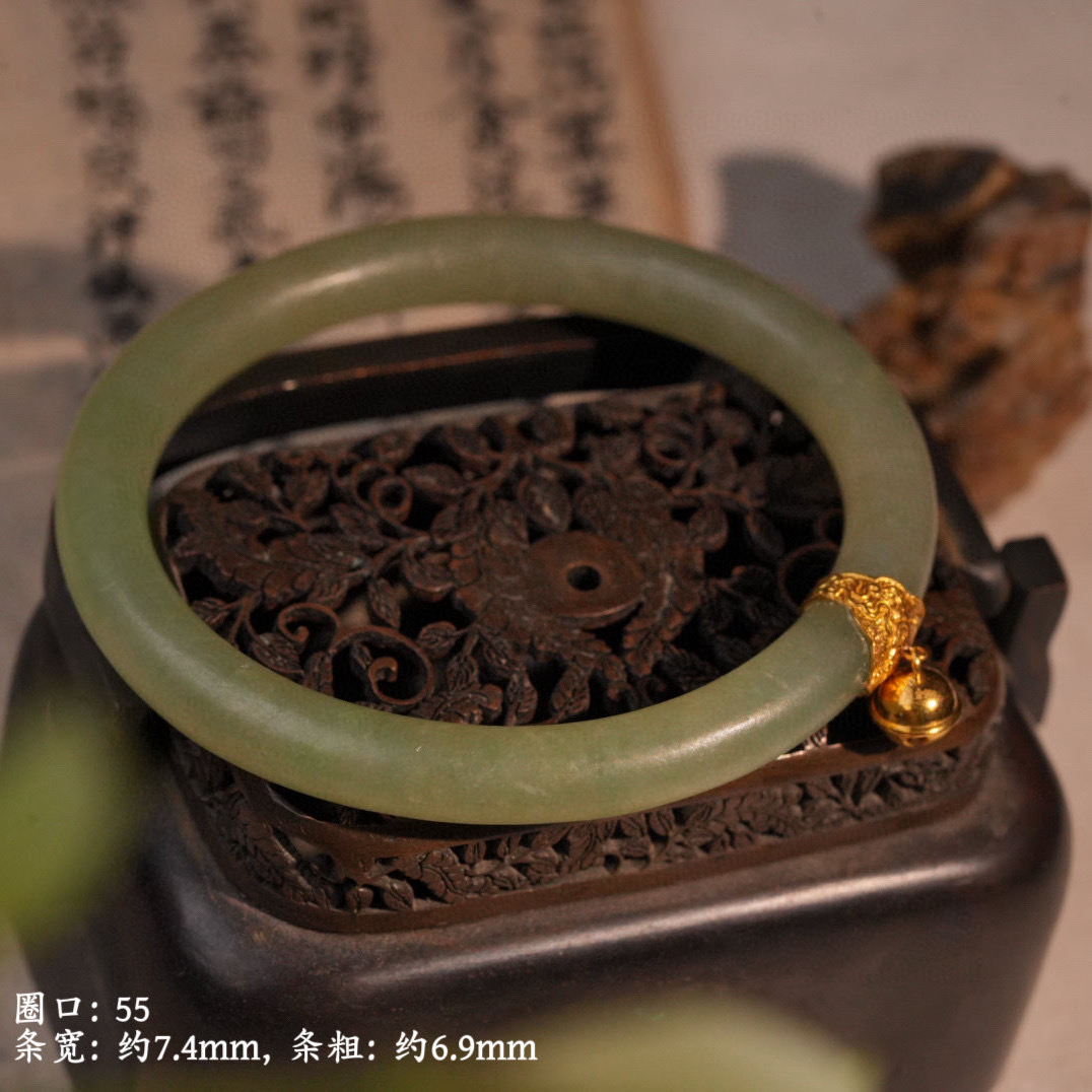 24k足金錾云气纹细糯美人条翡翠铃铛手镯圈口55。5831.65.58.01
