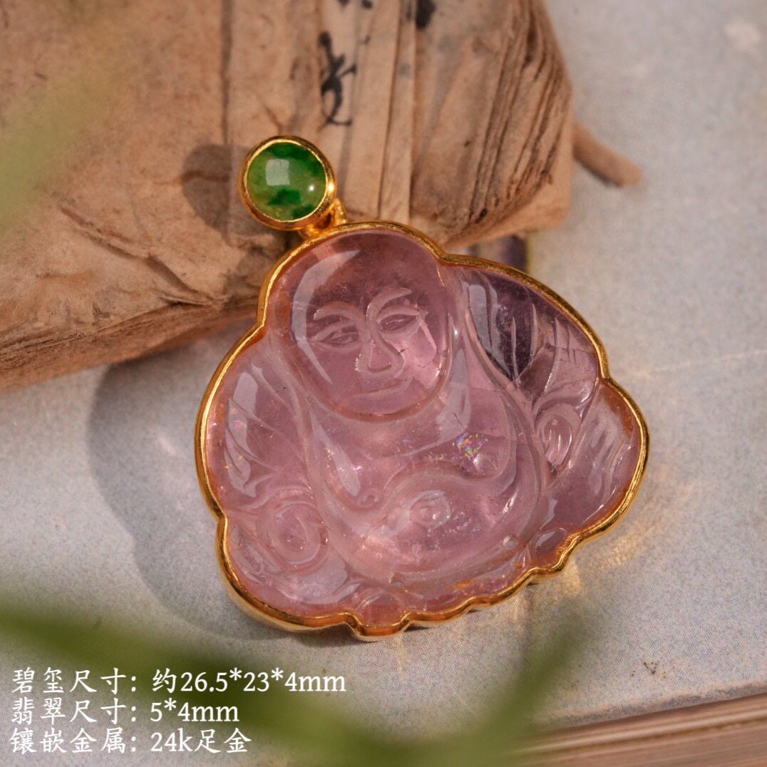 002889-0  24k足金粉透碧玺糯冰飘辣绿翡翠多宝佛公吊坠项链