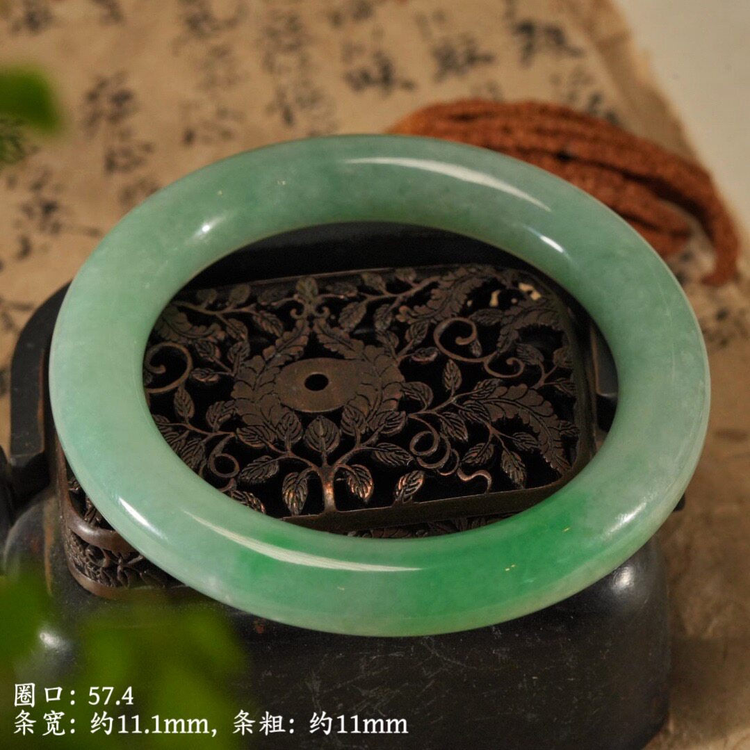 1314200-0 全品细糯种天然缅甸A货飘阳绿圆条翡翠手镯圈口57.4