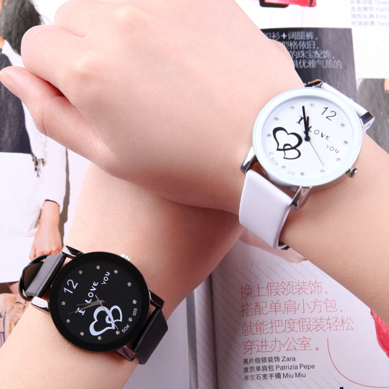 新款韩版学生手表女白色电子男表黑色皮带学生情侣表一对简约时尚