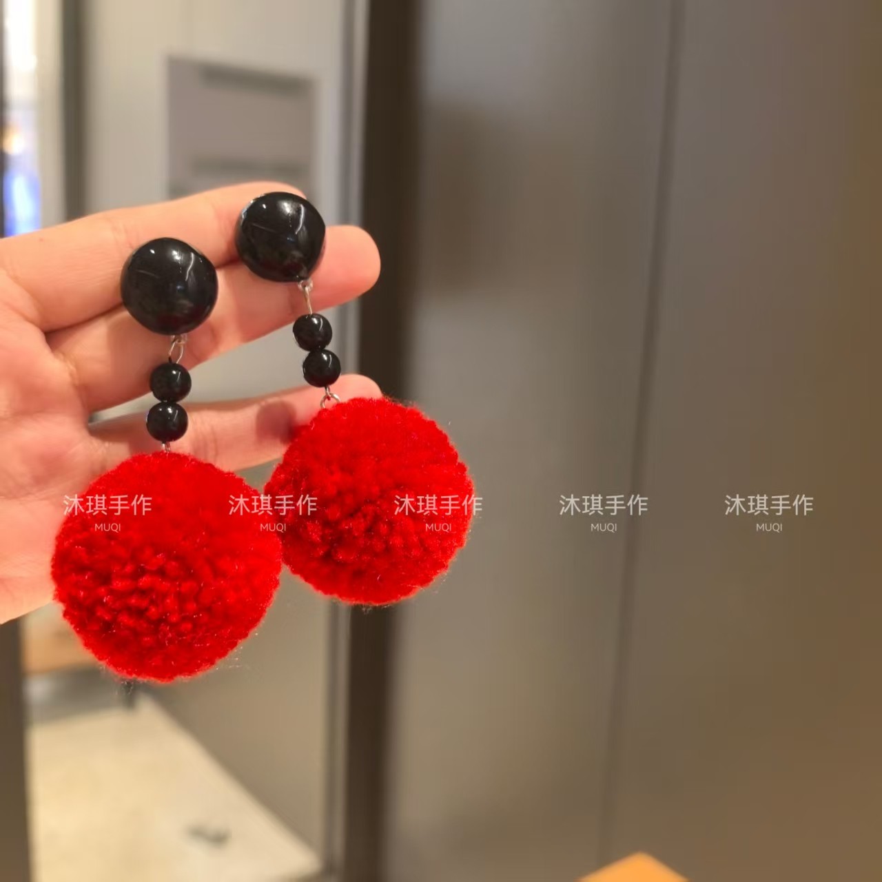 日韩2025年新品毛球大红色新年款耳环高级感小众设计秋冬毛球耳夹,饰品/流行首饰/时尚饰品新,耳环,淘宝优惠券,粉丝福利购,淘宝优惠卷