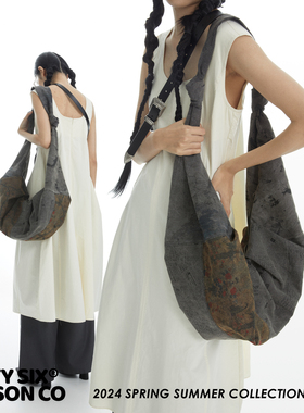 DirtySix /原创 娜娜子大饺子 70s蒸汽派对 复古拼接斜挎牛角包