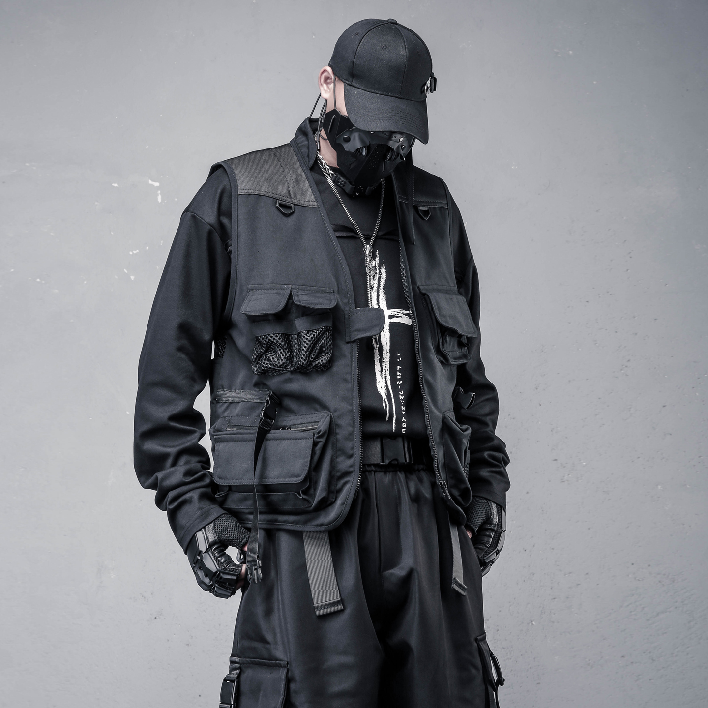 小众设计暗黑机能马甲潮高街战术