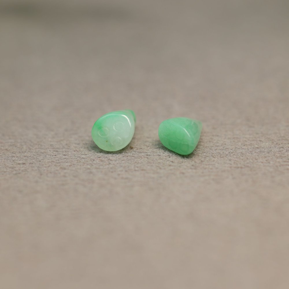 天然A货翡翠莲蓬小坠角