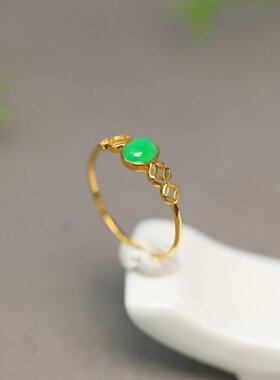 #L029 18K金镶嵌冰种阳绿天然A货翡翠椭圆形蛋面戒指女戒