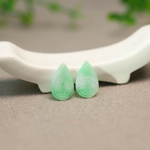 缅甸天然A货翡翠团寿水滴坠