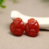 一对红色天然老玛瑙猴子 特价 D005 通天孔