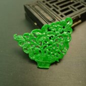 C699满色辣绿天然A货翡翠镂空雕花花篮吊坠胸针花片