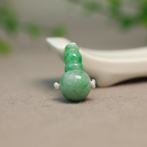 缅甸天然A货翡翠珠子三通佛头
