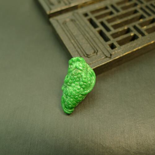 满色辣绿缅甸天然A货翡翠金蟾