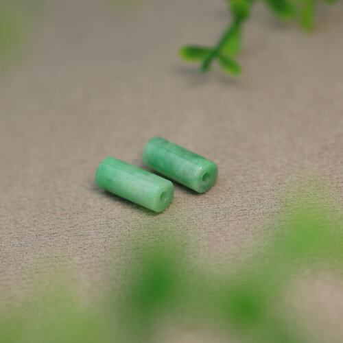 缅甸天然A货翡翠圆柱形路路通