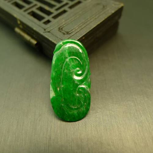 天然A货翡翠如意吊坠花片